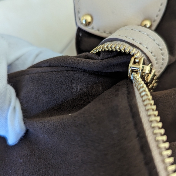 Louis Vuitton Mahina bag - Picture 8 of 16